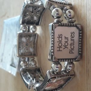 NWOT Photo Bracelet + Instructions & Templates AA116